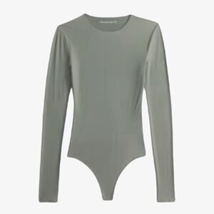 NWT Sage Green Soft Matte Seamless Crewneck Bodysuit